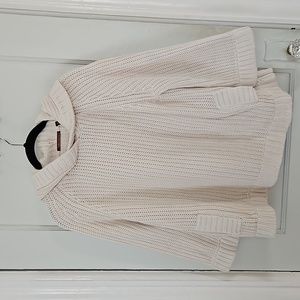 LIKE NEW 525 America Cable Knit Ivory Sweater-M